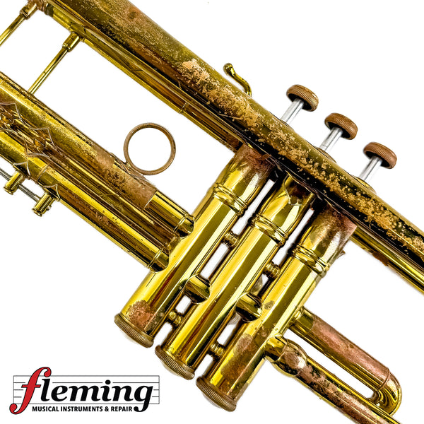 Bach Stradivarius Model 37 Professional Trumpet *LIghtweight Bell* - Clear Lacquer