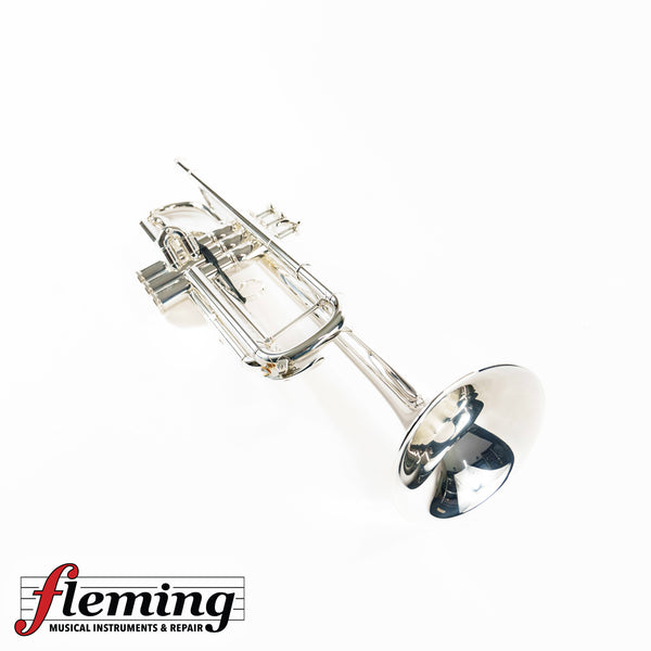 Yamaha YTR-8335IIGS Custom Xeno Professional Bb Trumpet - Silver Plate, Gold Brass Bell